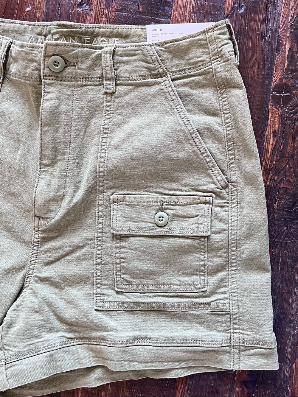 American Eagle Highest Rise 90's Utility Boyfriend Short Olive Green Sz 10 NWT - Picture 3 of 12